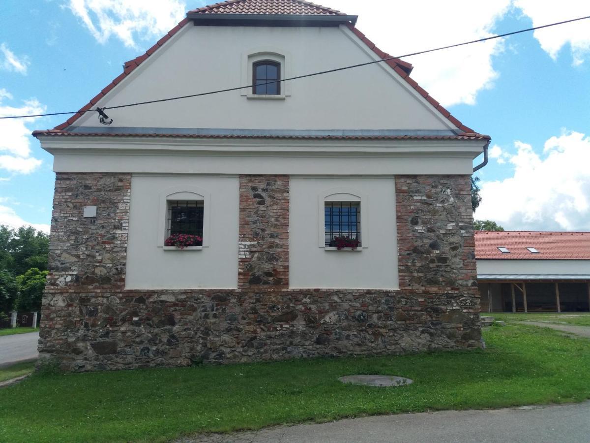 Korn-Hof Aparthotel Kornatice Buitenkant foto