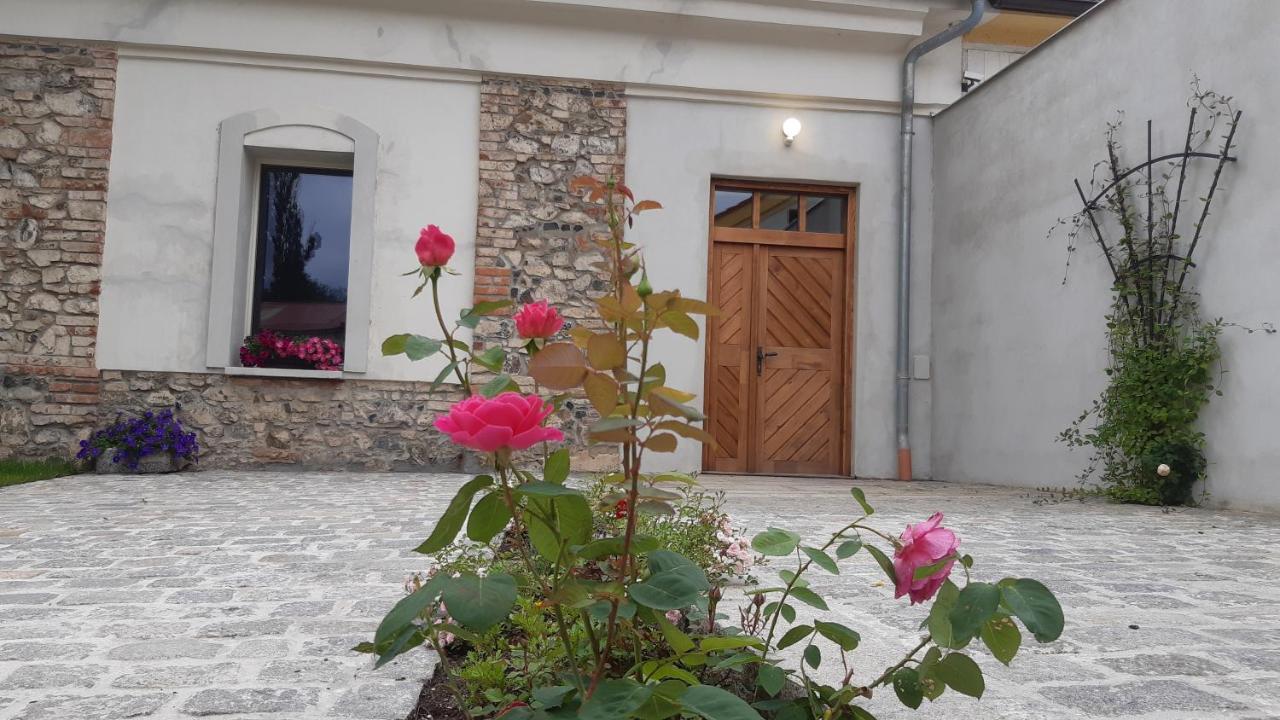 Korn-Hof Aparthotel Kornatice Buitenkant foto