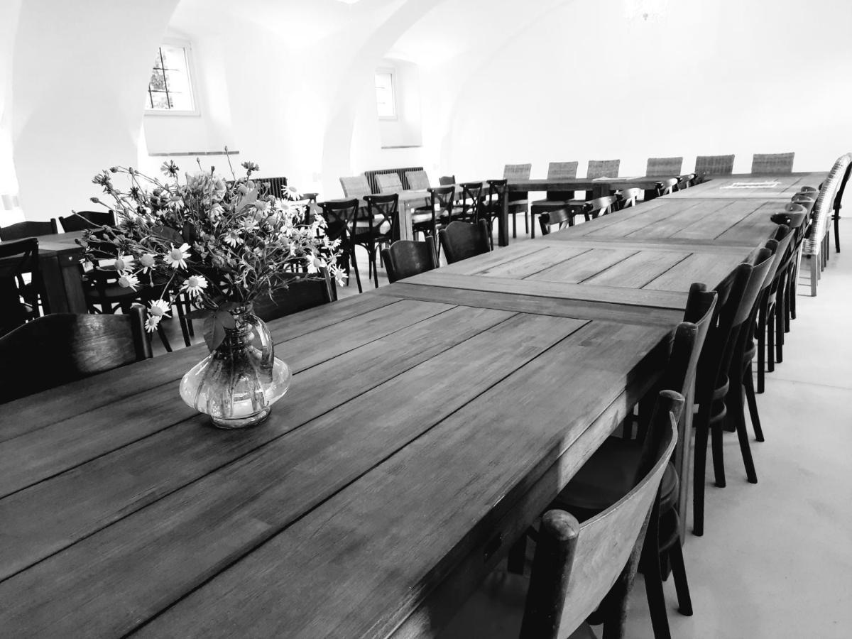 Korn-Hof Aparthotel Kornatice Buitenkant foto