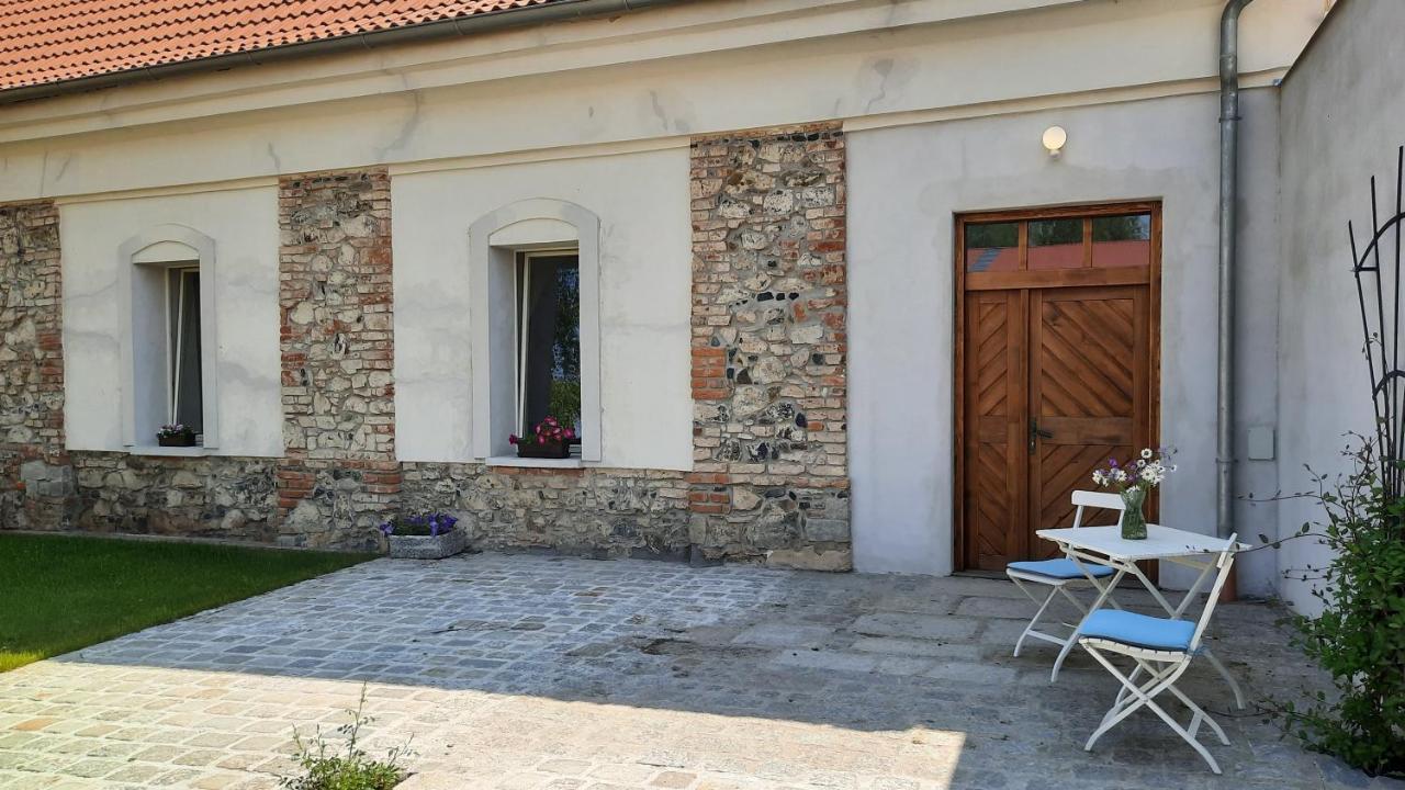 Korn-Hof Aparthotel Kornatice Buitenkant foto